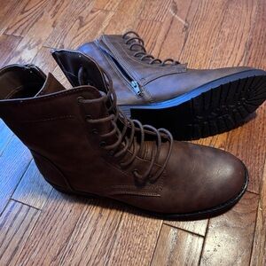 Men's Brown Lace-Up Boots